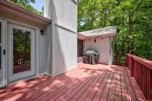 5 Culebra Pl, Hot Springs Village, AR 71909