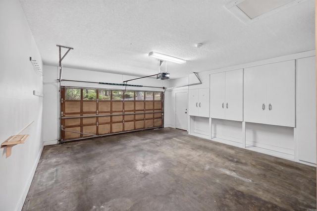 5 Culebra Pl, Hot Springs Village, AR 71909