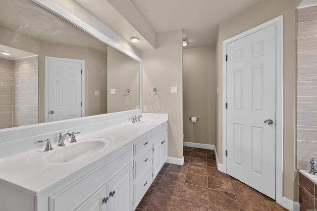 5 Culebra Pl, Hot Springs Village, AR 71909