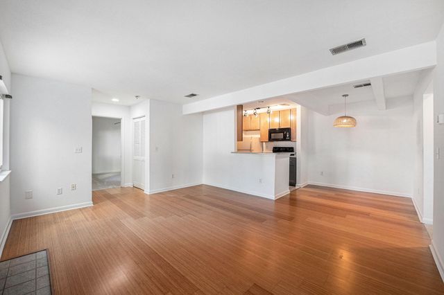 272 Alexandra Drive 2, Mount Pleasant, SC 29464