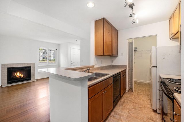 272 Alexandra Drive 2, Mount Pleasant, SC 29464