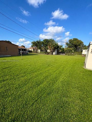 3281 NW 13th St, Lauderhill, FL 33311