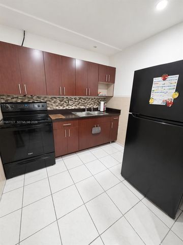 3281 NW 13th St, Lauderhill, FL 33311