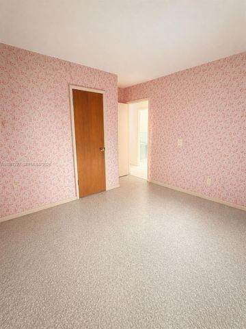 3281 NW 13th St, Lauderhill, FL 33311