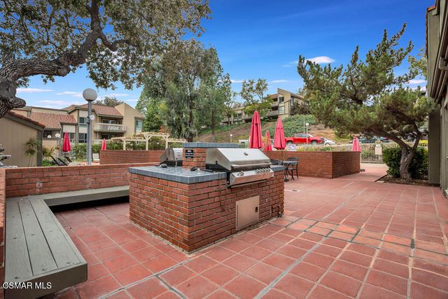 751 Birchpark Circle 204, Thousand Oaks, CA 91360