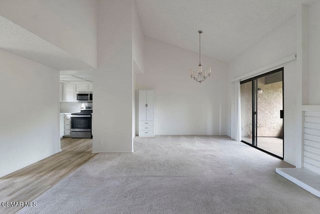 751 Birchpark Circle 204, Thousand Oaks, CA 91360