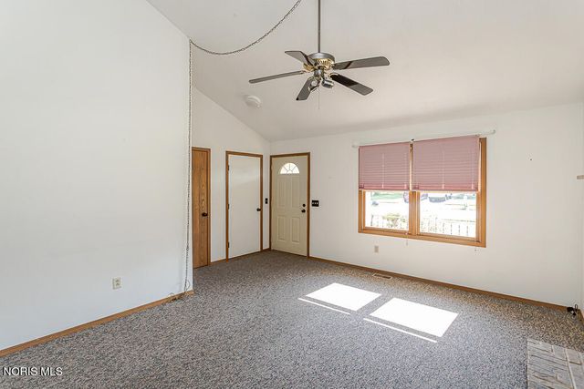 2218 Longport Drive, Maumee, OH 43537