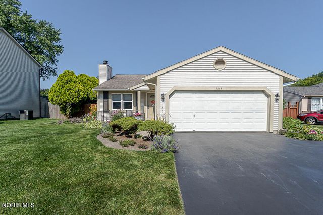 2218 Longport Drive, Maumee, OH 43537