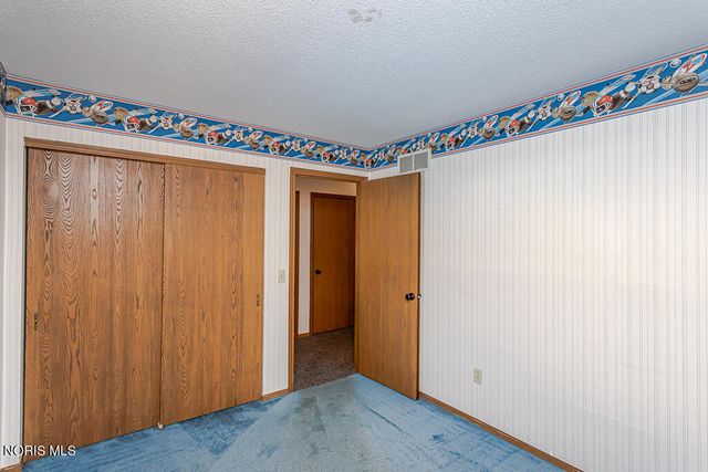 2218 Longport Drive, Maumee, OH 43537