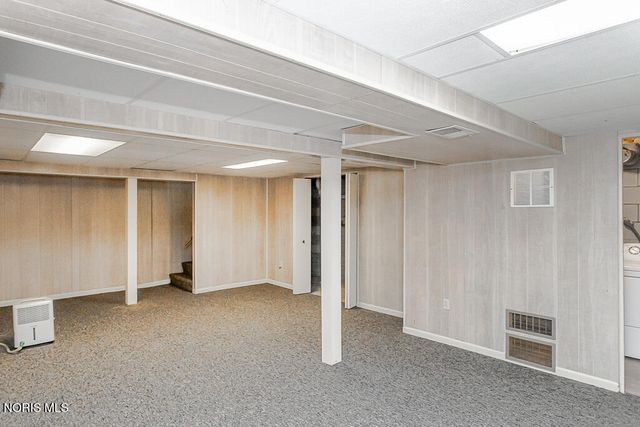 2218 Longport Drive, Maumee, OH 43537