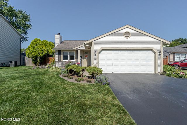 2218 Longport Drive, Maumee, OH 43537