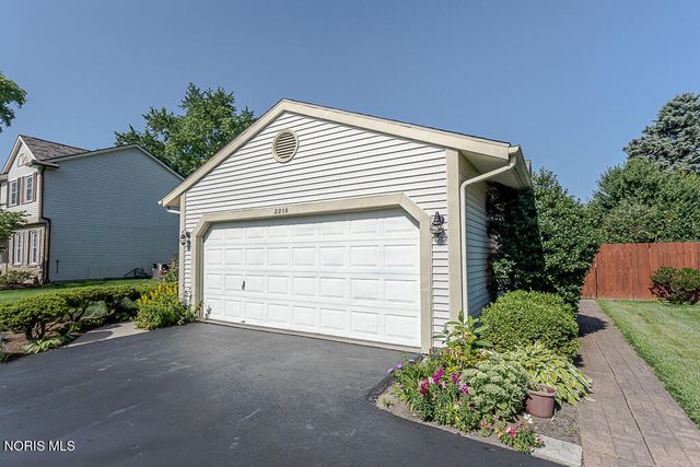 2218 Longport Drive, Maumee, OH 43537