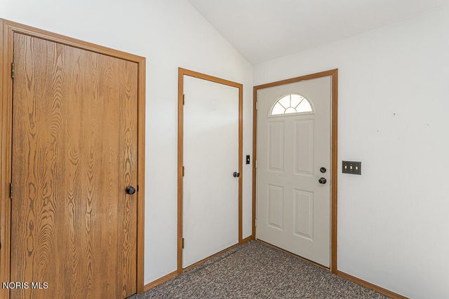 2218 Longport Drive, Maumee, OH 43537