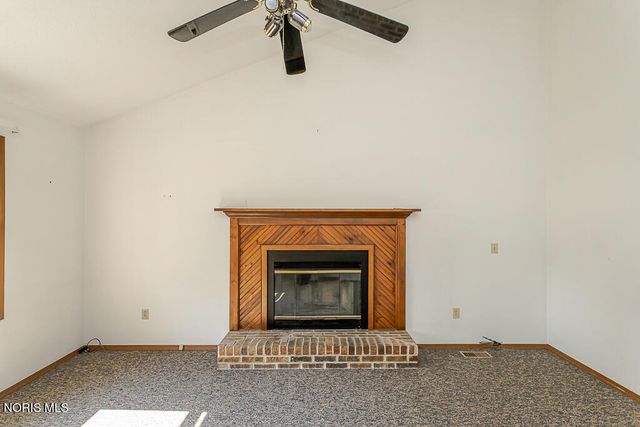 2218 Longport Drive, Maumee, OH 43537