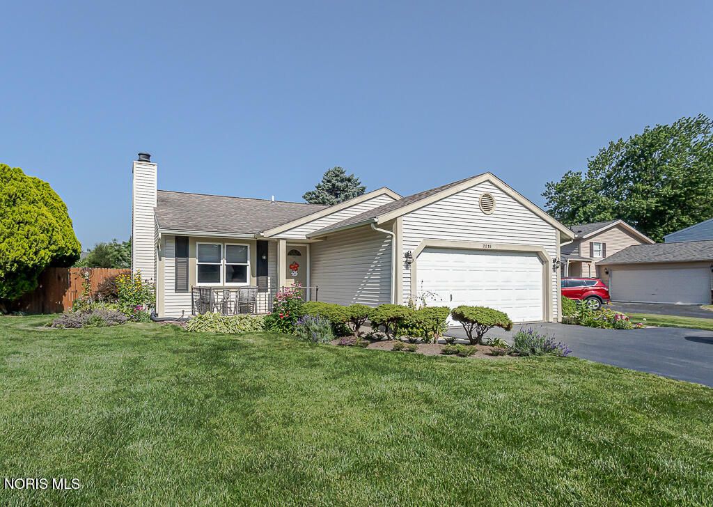 2218 Longport Drive, Maumee, OH 43537