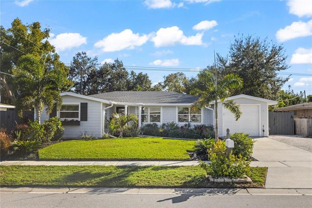 3122 REGATTA CIRCLE, Sarasota, FL 34231