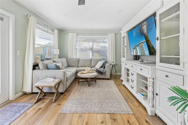 3122 REGATTA CIRCLE, Sarasota, FL 34231