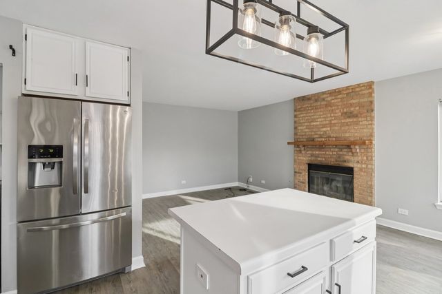 145 W Honeysuckle Drive, Round Lake Beach, IL 60073