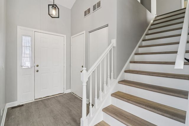 145 W Honeysuckle Drive, Round Lake Beach, IL 60073