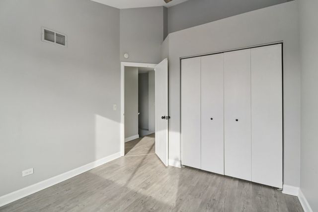 145 W Honeysuckle Drive, Round Lake Beach, IL 60073