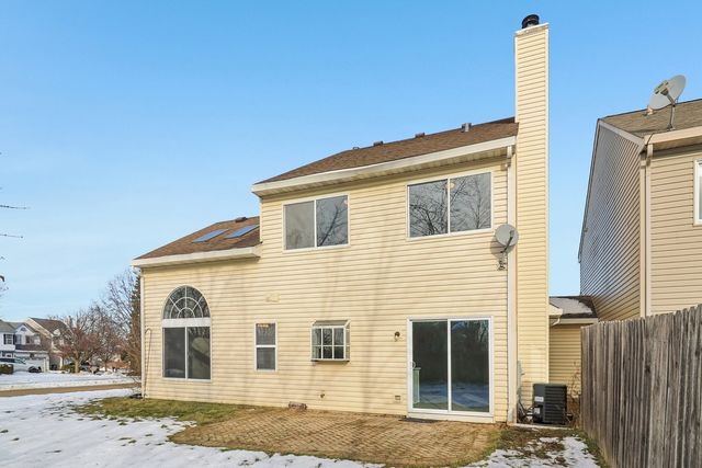 145 W Honeysuckle Drive, Round Lake Beach, IL 60073