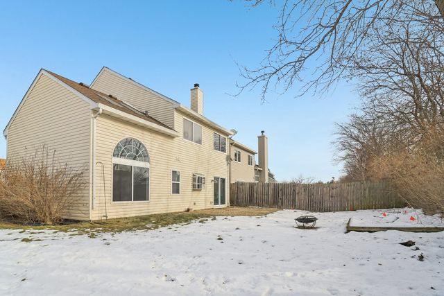 145 W Honeysuckle Drive, Round Lake Beach, IL 60073