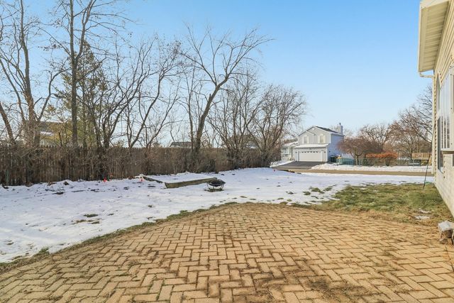 145 W Honeysuckle Drive, Round Lake Beach, IL 60073