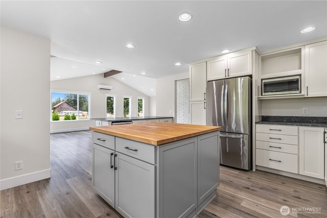 8360 Valley View Road, Custer, WA 98240
