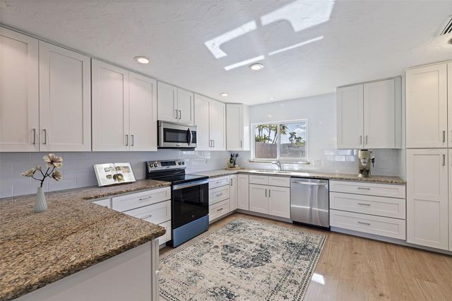 403 BOCA CIEGA POINT BOULEVARD N 2801, St Petersburg, FL 33708