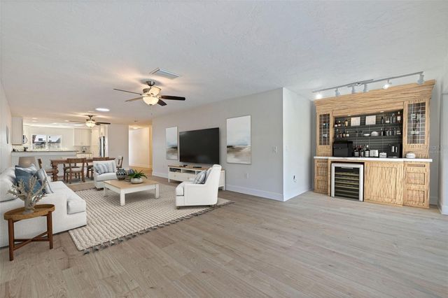 403 BOCA CIEGA POINT BOULEVARD N 2801, St Petersburg, FL 33708