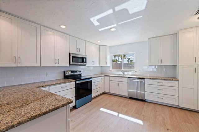 403 BOCA CIEGA POINT BOULEVARD N 2801, St Petersburg, FL 33708