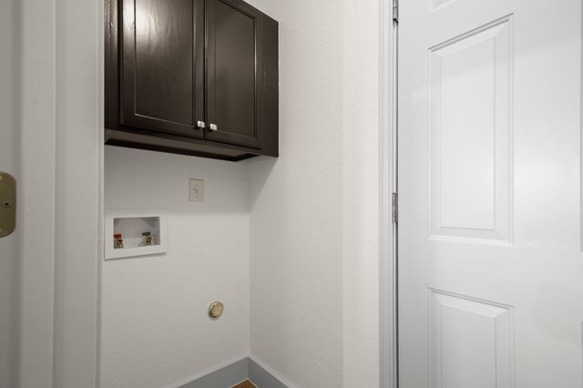 157 Meadowlark CIR, Georgetown, TX 78626