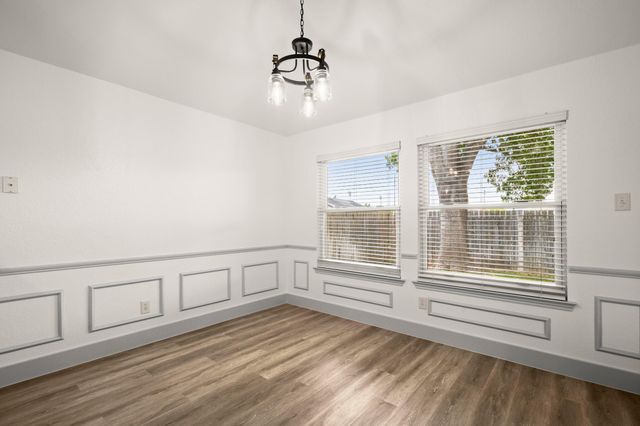 157 Meadowlark CIR, Georgetown, TX 78626