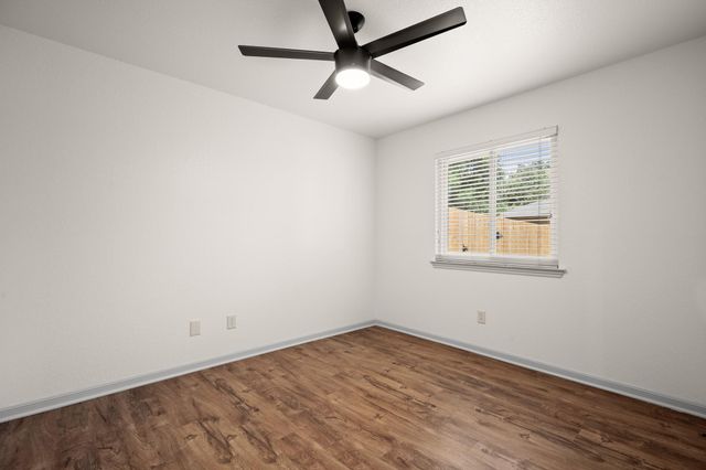 157 Meadowlark CIR, Georgetown, TX 78626