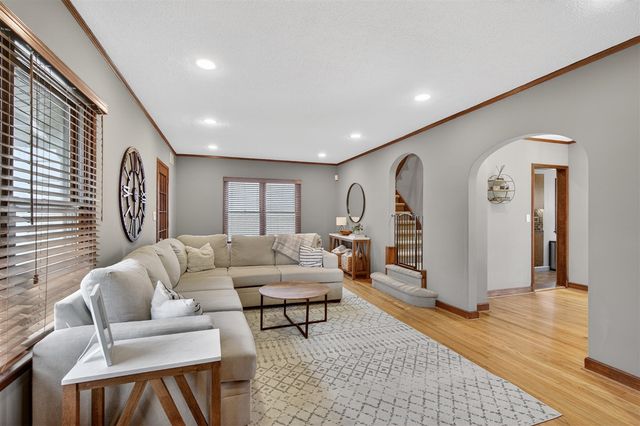 221 N Higby Street, Jackson, MI 49202