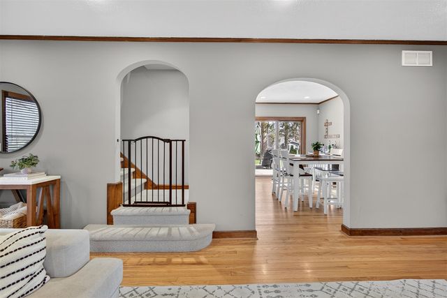 221 N Higby Street, Jackson, MI 49202