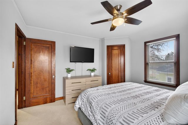 221 N Higby Street, Jackson, MI 49202