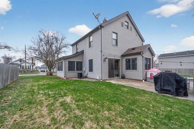 221 N Higby Street, Jackson, MI 49202