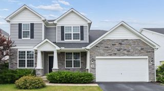 260 Winter Shadow Loop, Delaware, OH 43015