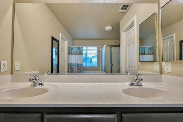 3291 Cathedral Cir, Stockton, CA 95212