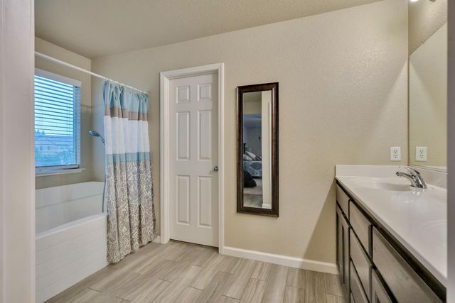 3291 Cathedral Cir, Stockton, CA 95212