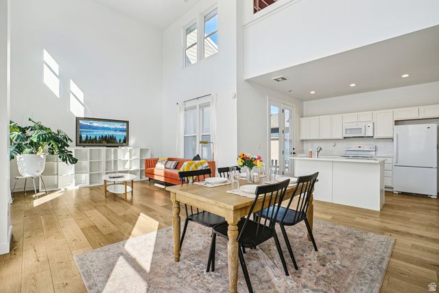 5533 W PRONGHORN DR, South Jordan, UT 84009