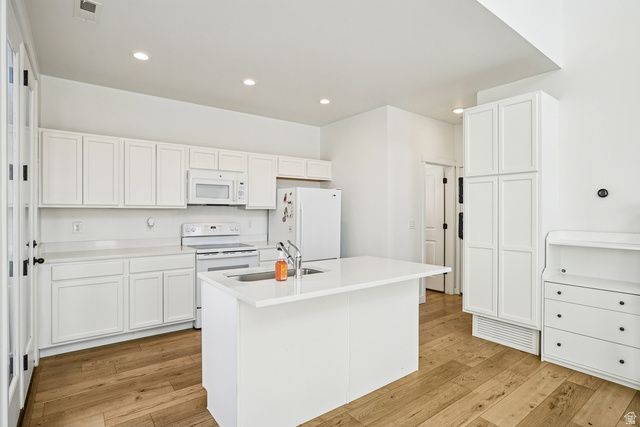 5533 W PRONGHORN DR, South Jordan, UT 84009