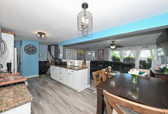 924 Montclair DRIVE, Racine, WI 53402
