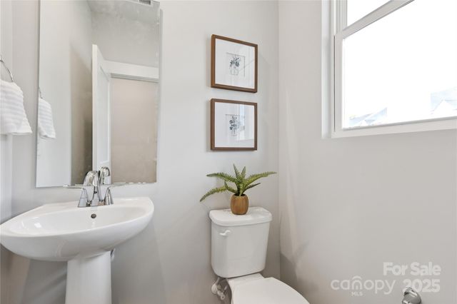 3142 Finchborough Court 252, Charlotte, NC 28269