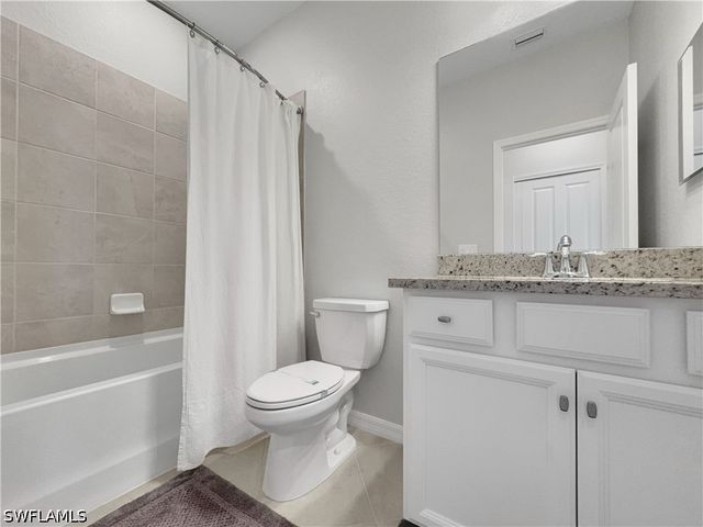 3350 Antilla CT, Fort Myers, FL 33905