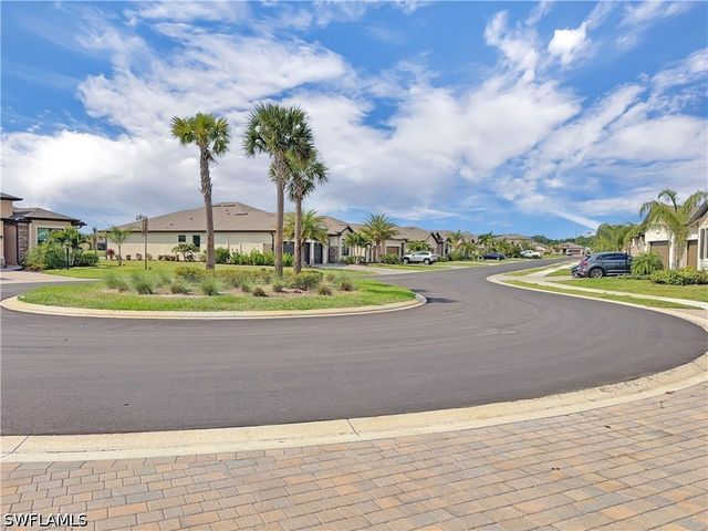 3350 Antilla CT, Fort Myers, FL 33905