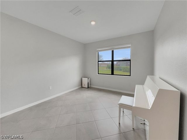 3350 Antilla CT, Fort Myers, FL 33905