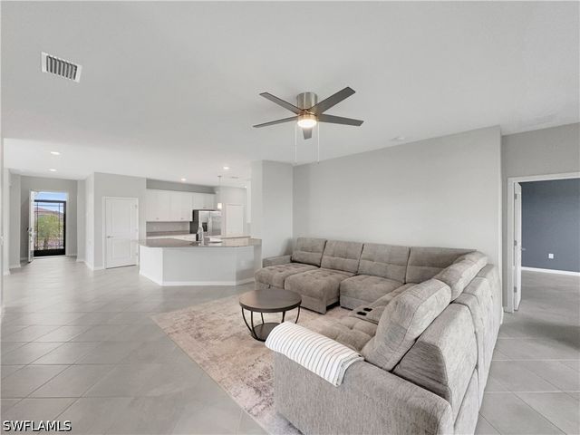 3350 Antilla CT, Fort Myers, FL 33905