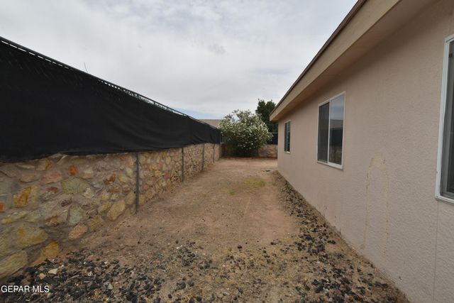 14248 DESERT MESQUITE Drive, Horizon City, TX 79928